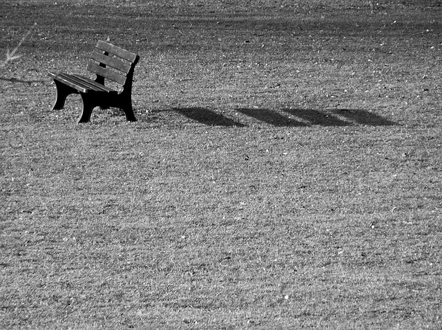 notatki z planowania budżetu domowego w Polsce wykresy i złotówki PLN